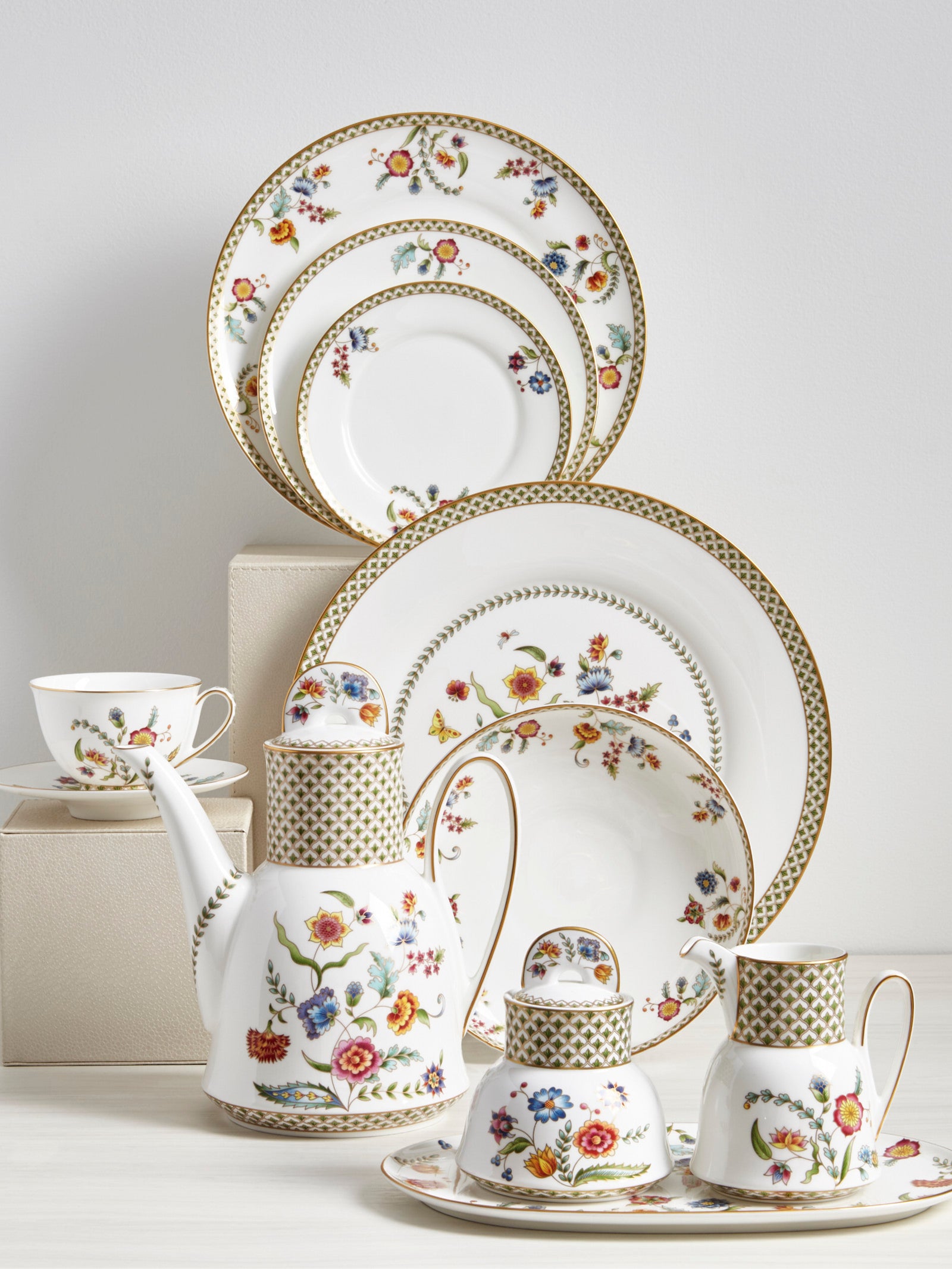 Gione Collection