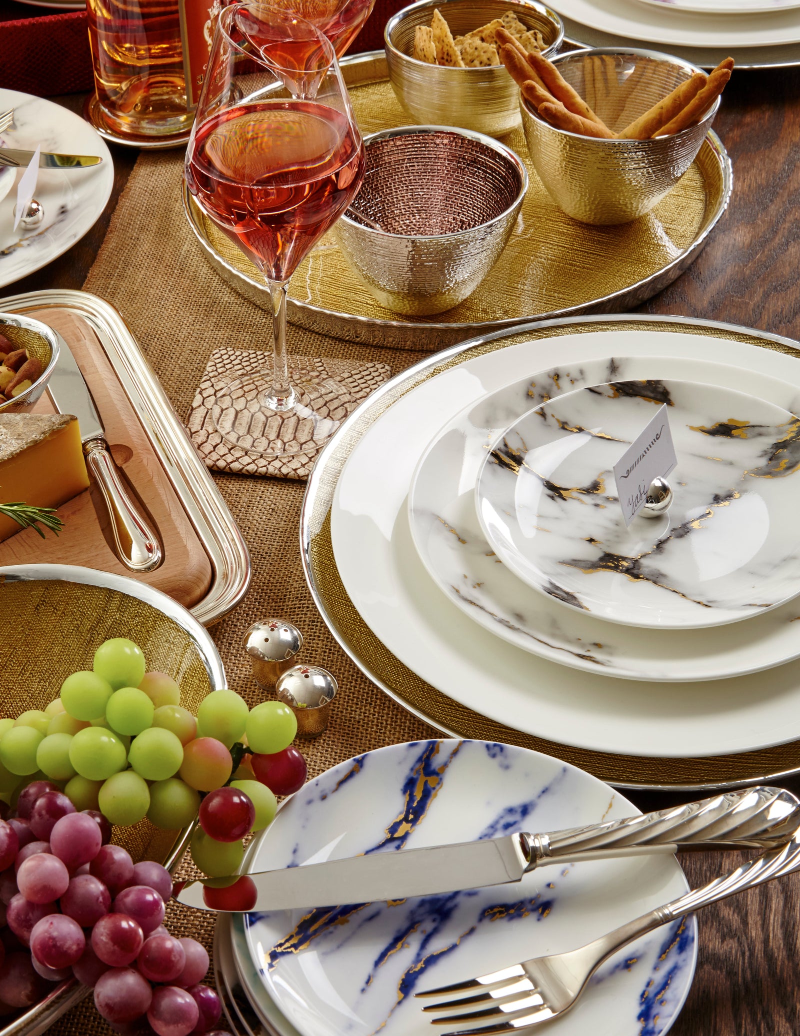 Prouna Marble Venice Fog Dinner Plate White Background Photo