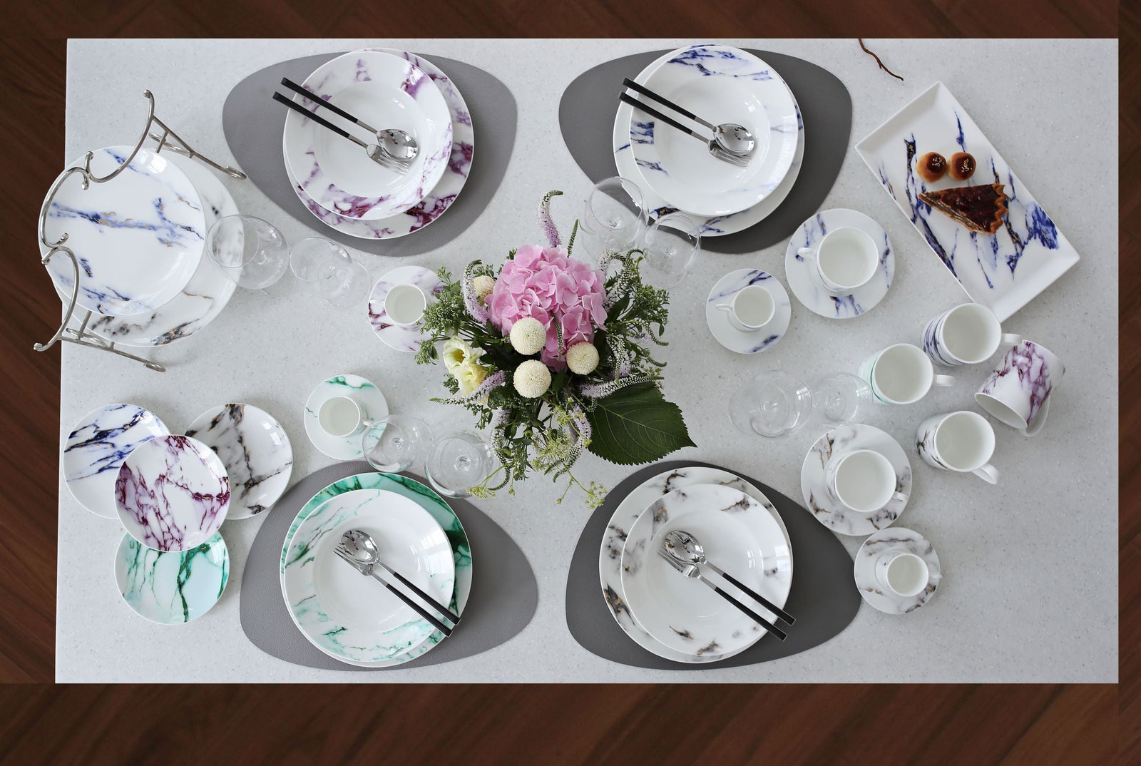 Prouna Marble Azure 12" Oval Platter White Background Photo