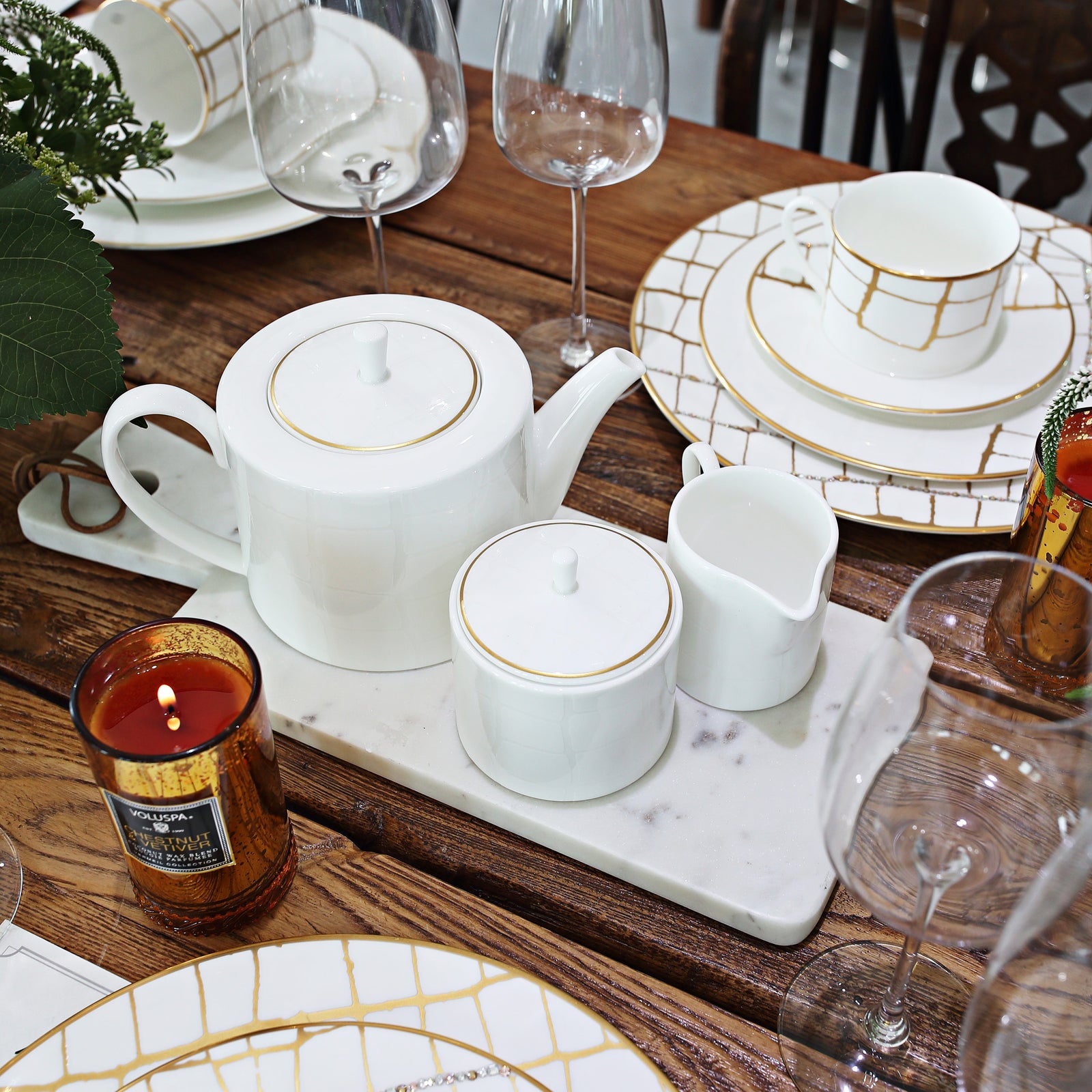 Prouna Alligator White Sugar & Creamer Set White Background Photo