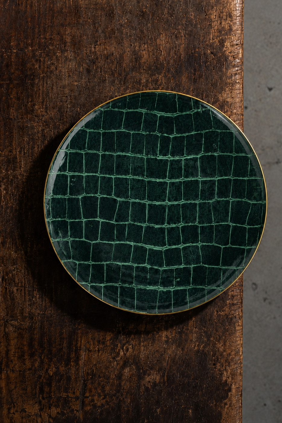 Prouna Alligator Emerald Charger Plate White Background Photo