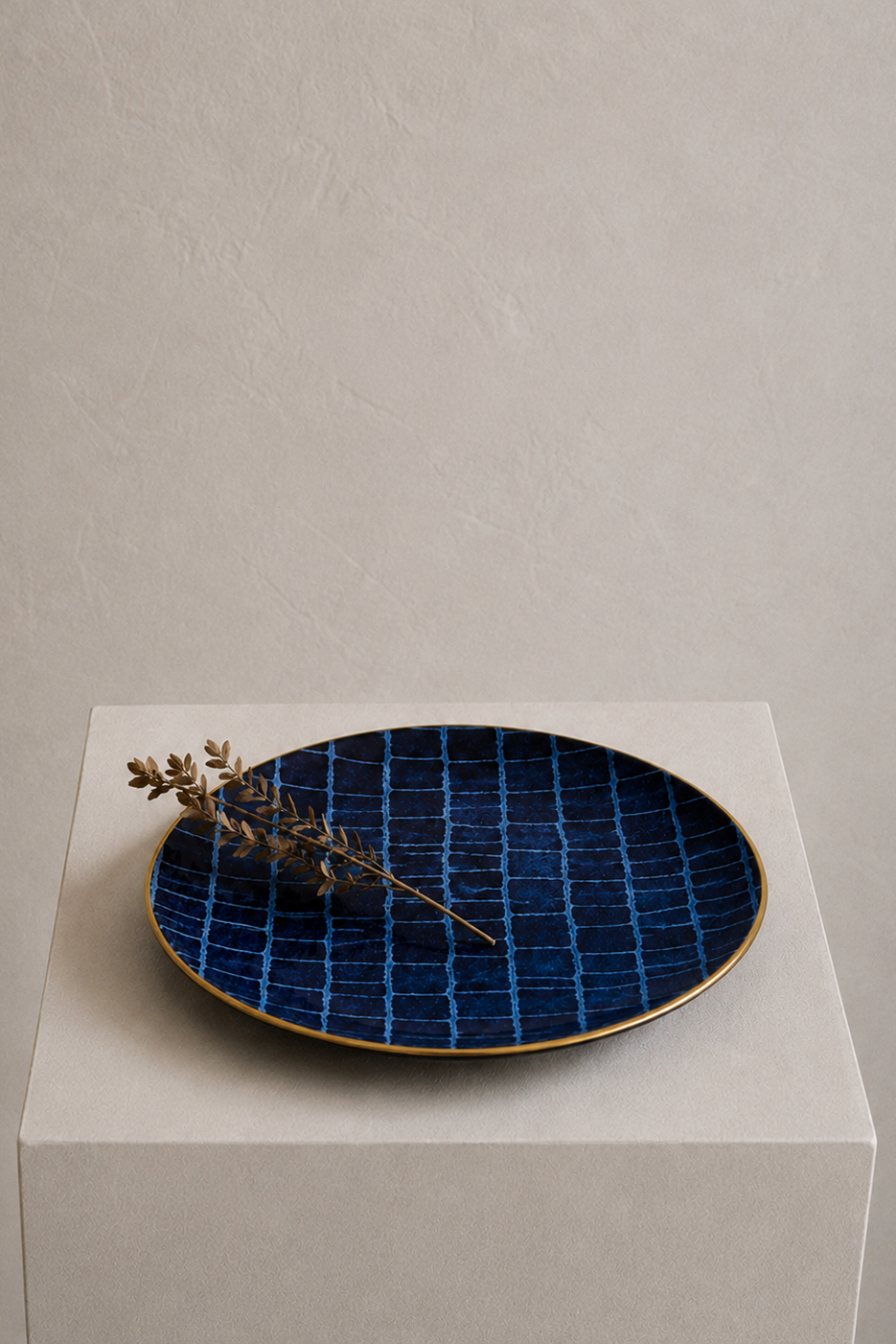 [PRE-ORDER] Charger Plate - Sapphire