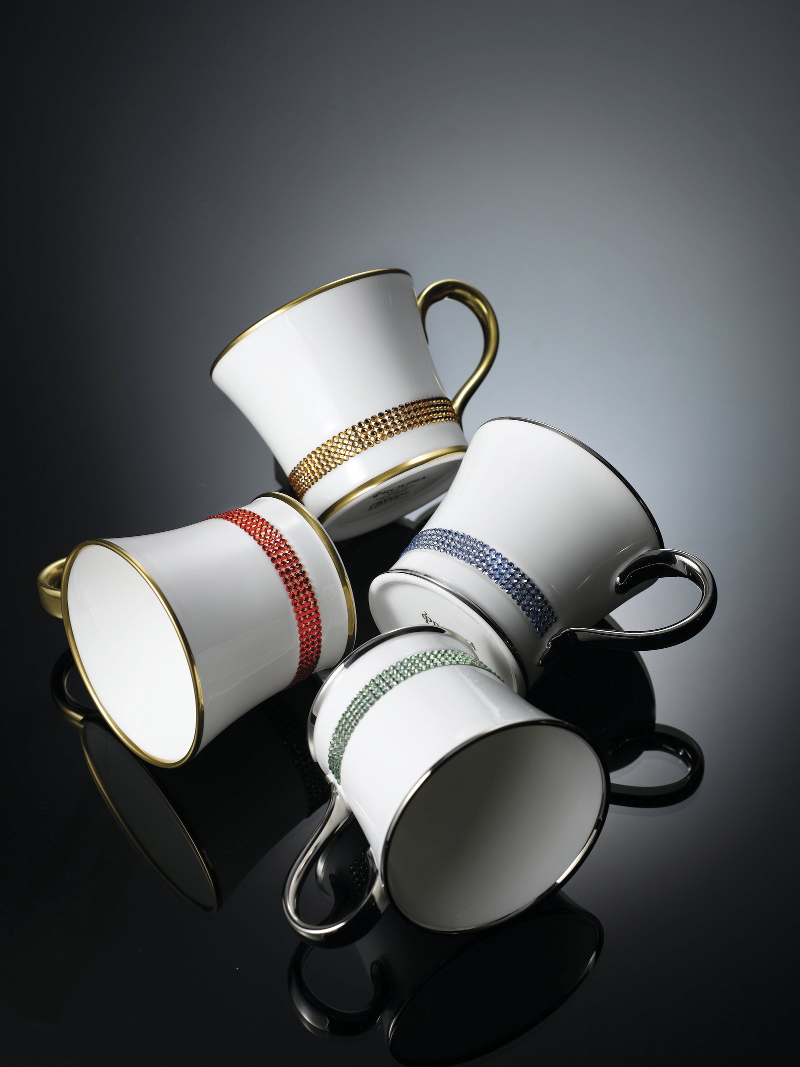 Prouna Chain Hyacinth Mug White Background Photo