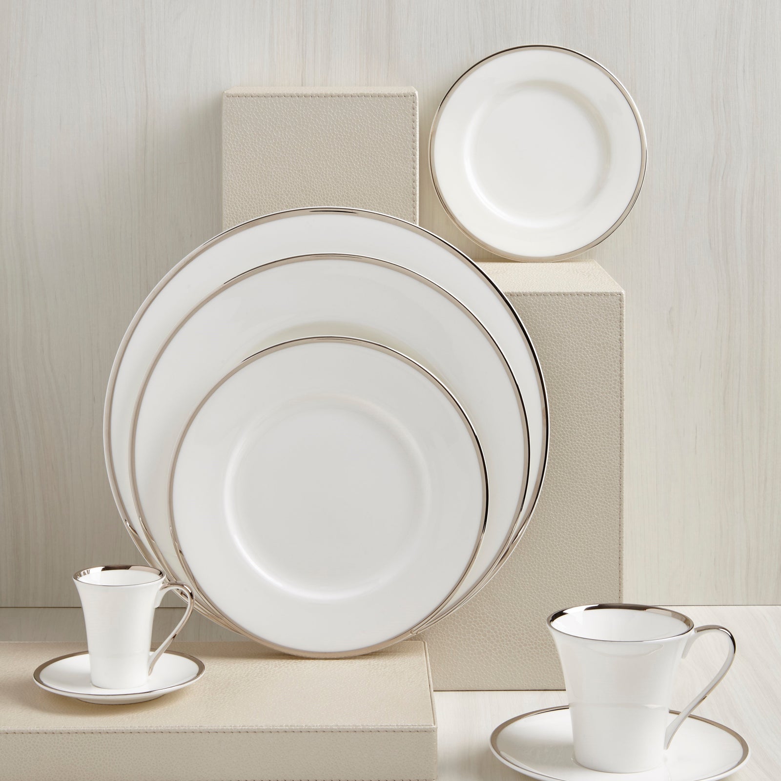 Comet Platinum Collection Tile