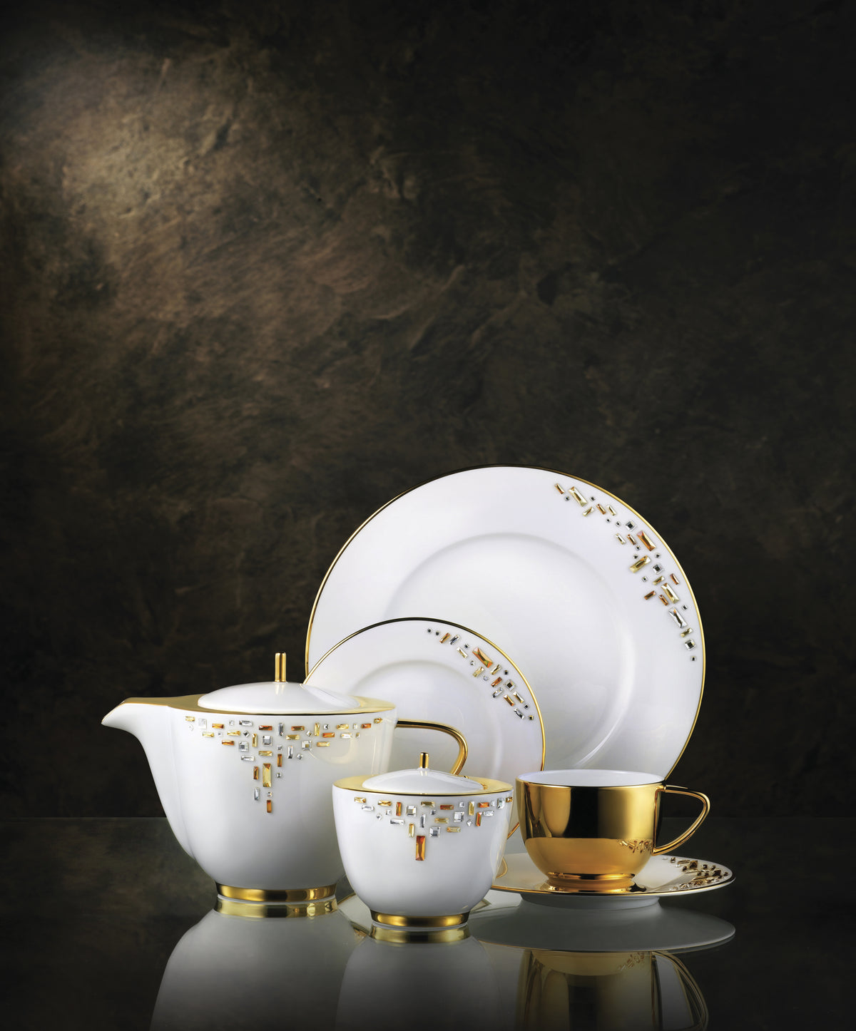 Diana Gold - 3 Compartment Dish &amp; Tray