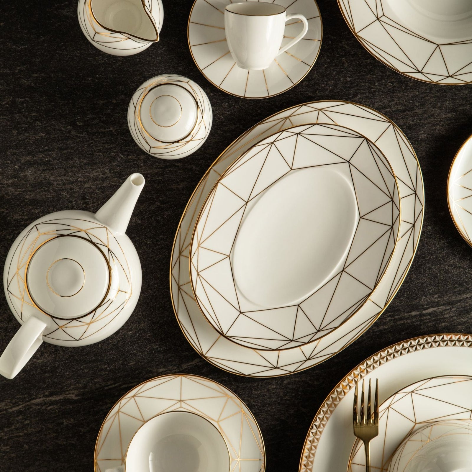 Prouna Gem Cut Gold 16" Oval Platter White Background Photo