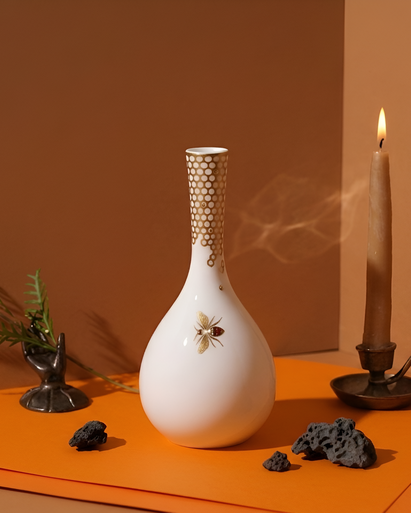 Prouna My Honeybee Bud Vase Front White Background Photo