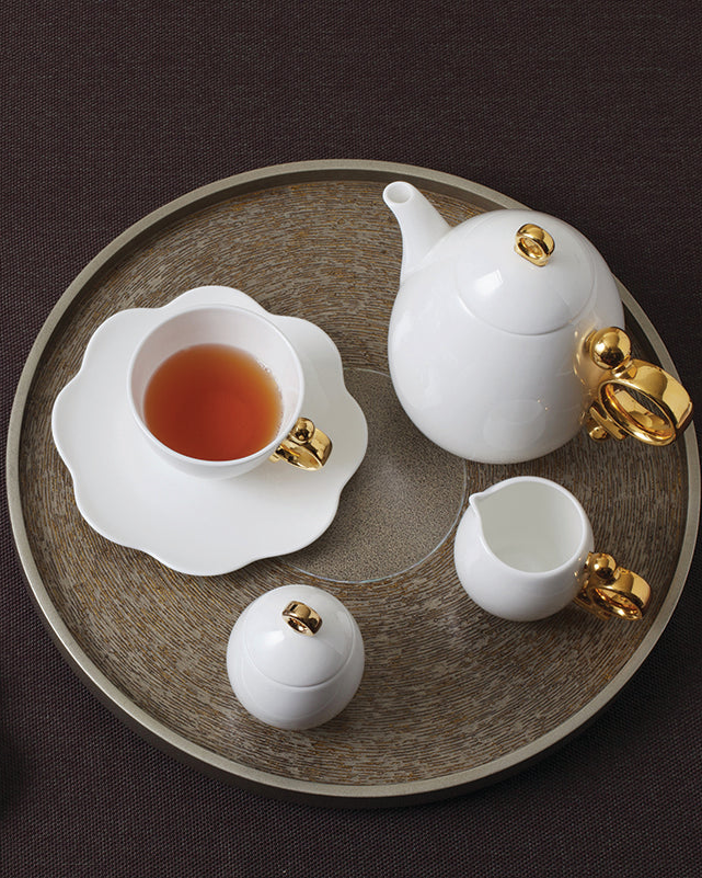 Prouna Geometrica Sugar & Creamer Set with Gold Rim White Background Photo