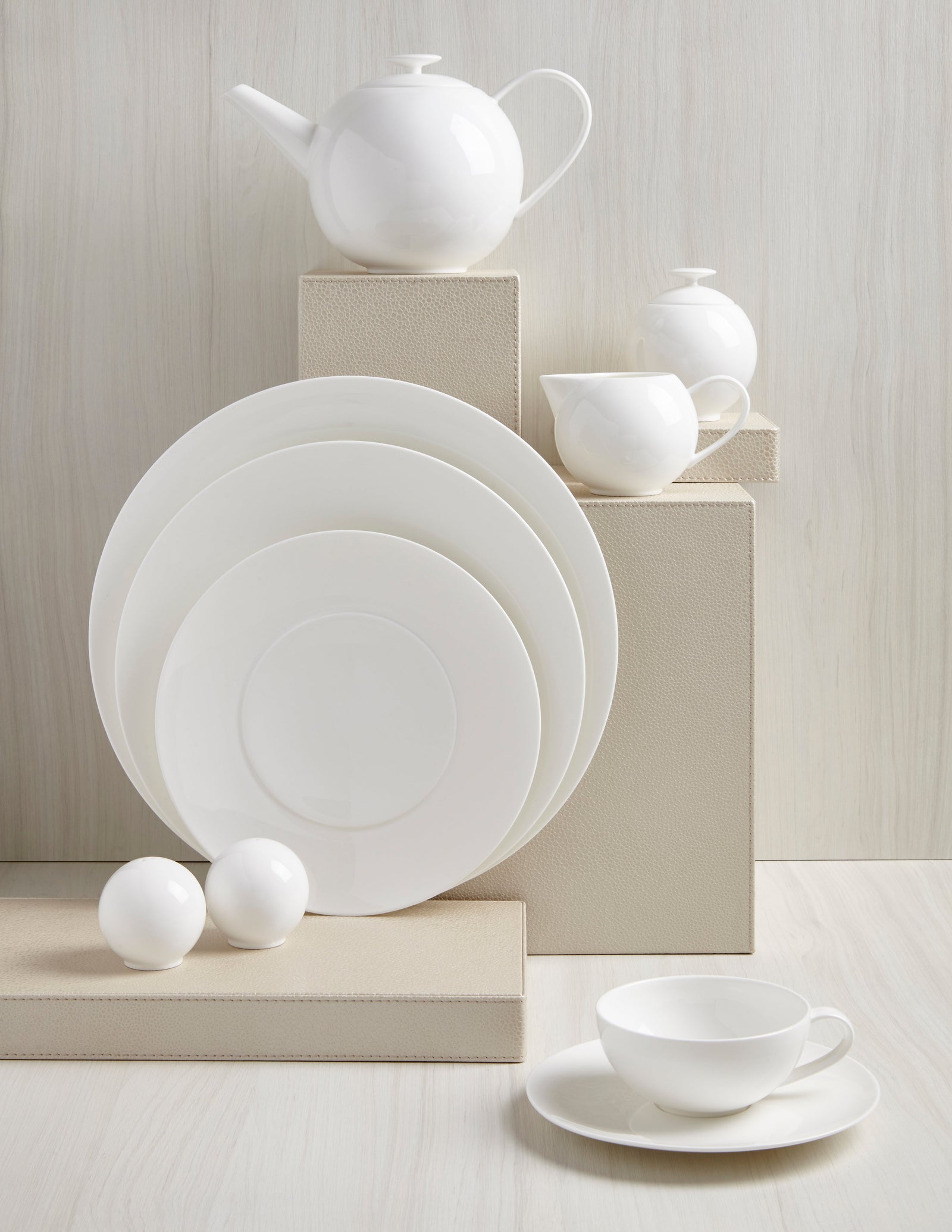 Prouna Origin Bread & Butter Plate White Background Photo