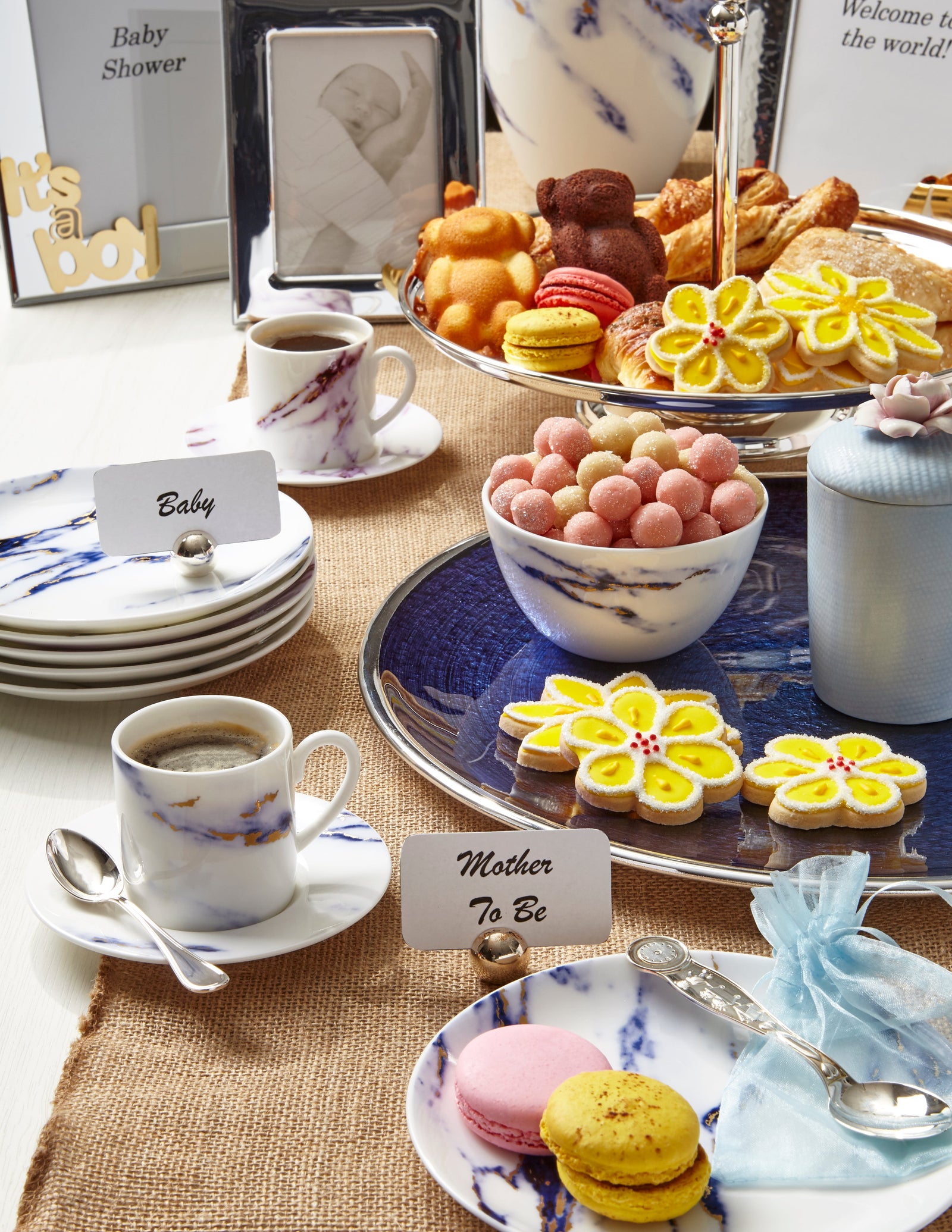 Prouna Marble Azure Fog 4 Piece Dinnerware Set White Background Photo