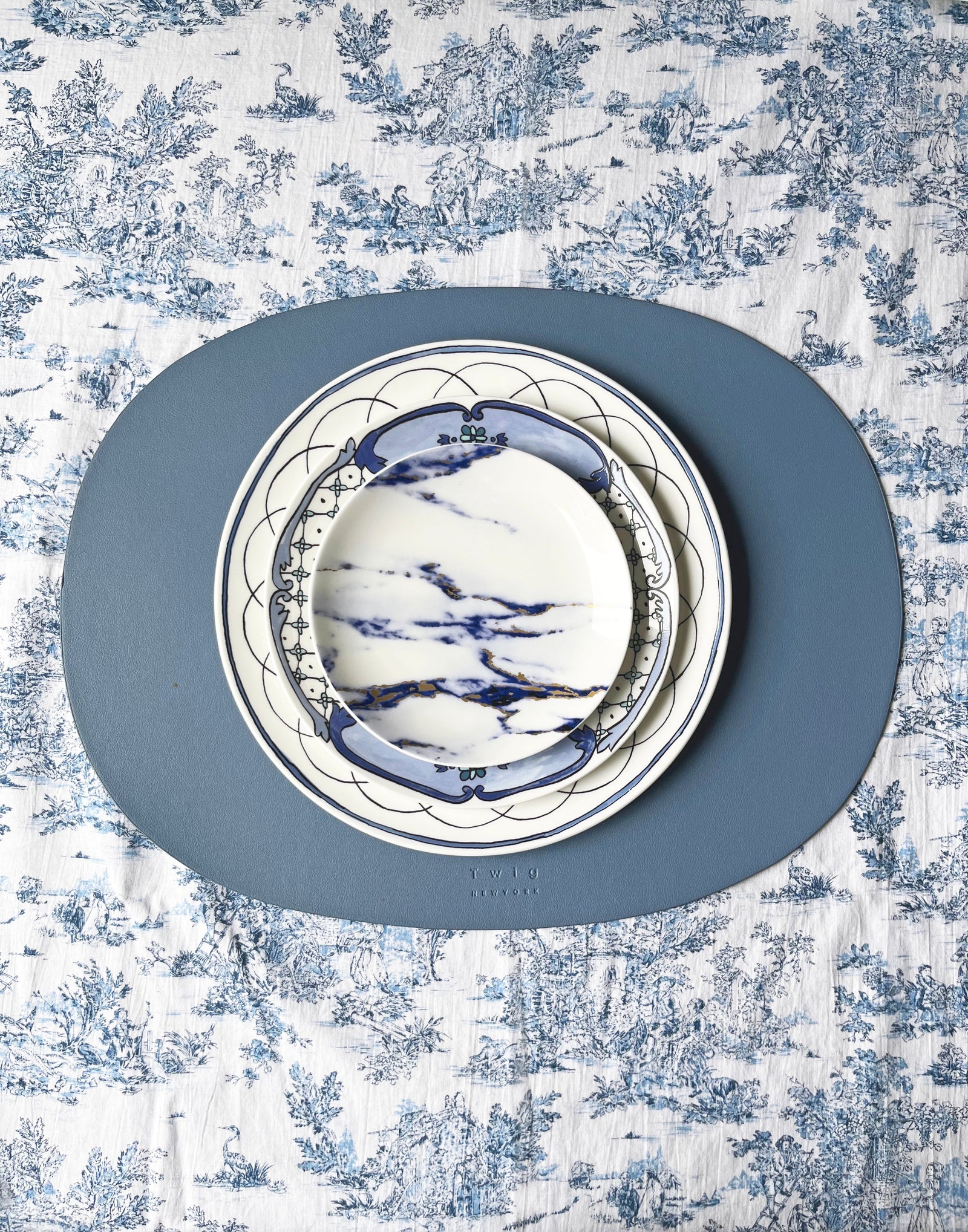 Prouna Marble Azure Set of 4, Canapé Plates White Background Photo