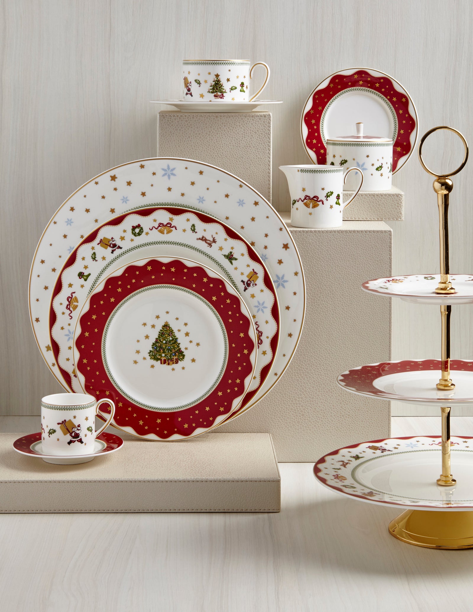 Prouna My Noel Bread & Butter Plate White Background Photo