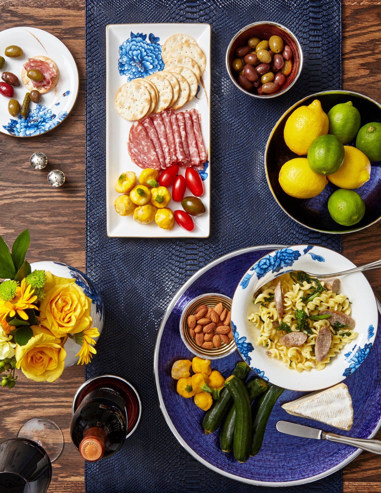 Prouna Emperor Flower 13" Sandwich / Cake Tray White Background Photo