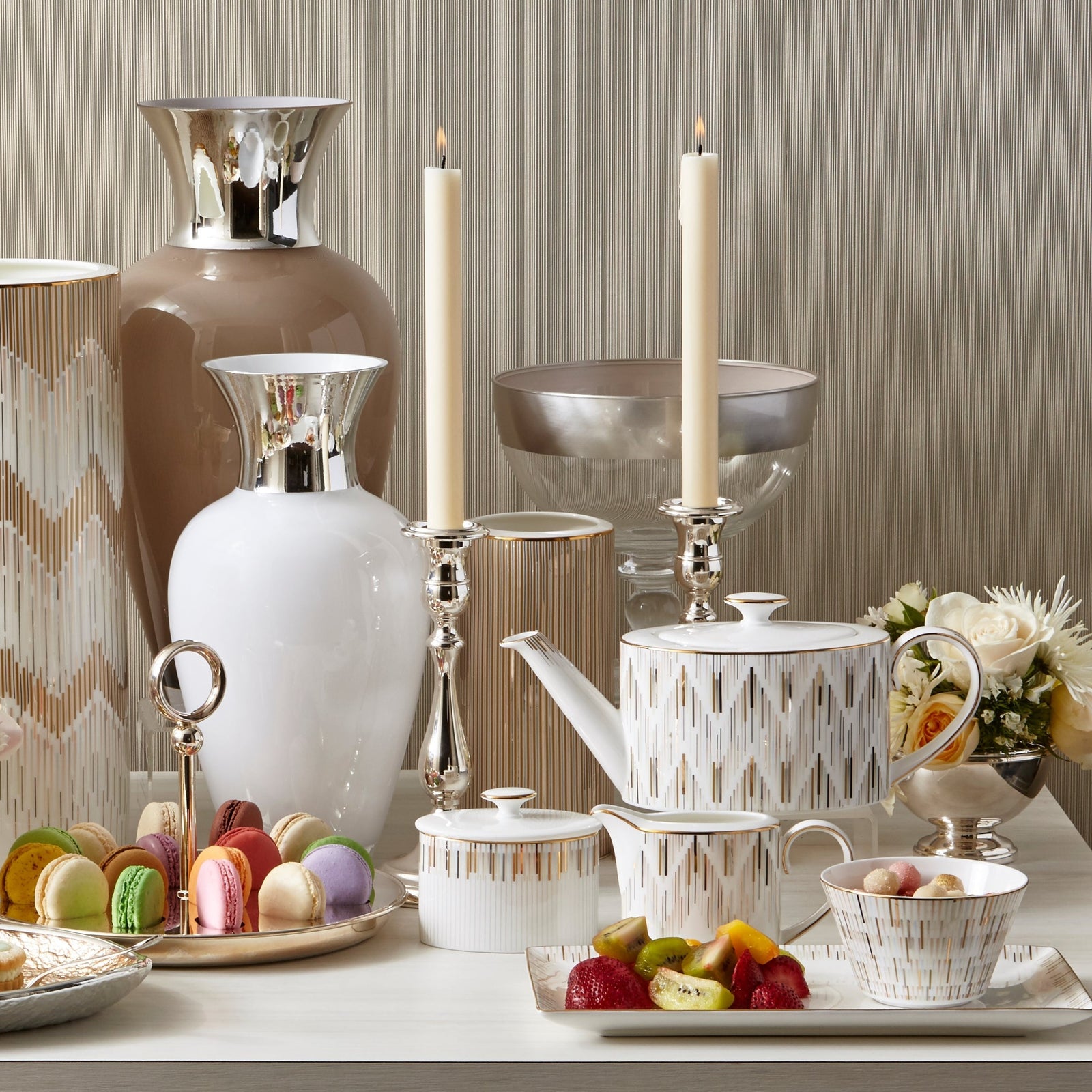 Prouna Luminous Soup Tureen / Covered Serving Bowl White Background Photo