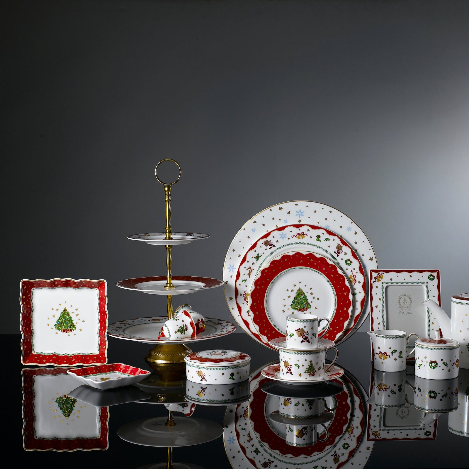 Prouna My Noel 4" Lace Square Tray White Background Photo