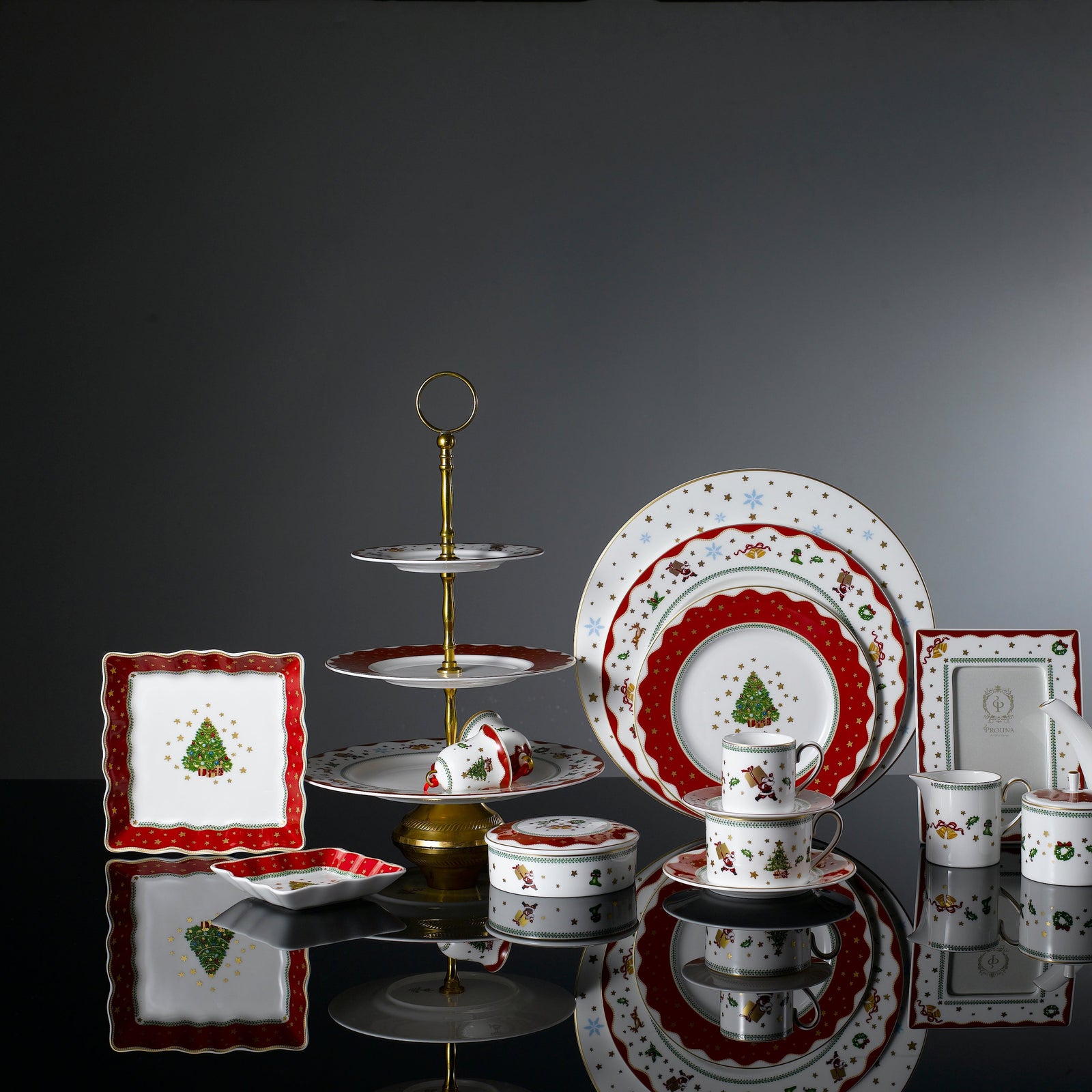 Prouna My Noel 9" Lace Square Tray White Background Photo